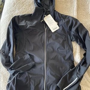 Lululemon Fast and Free Jacket size 6